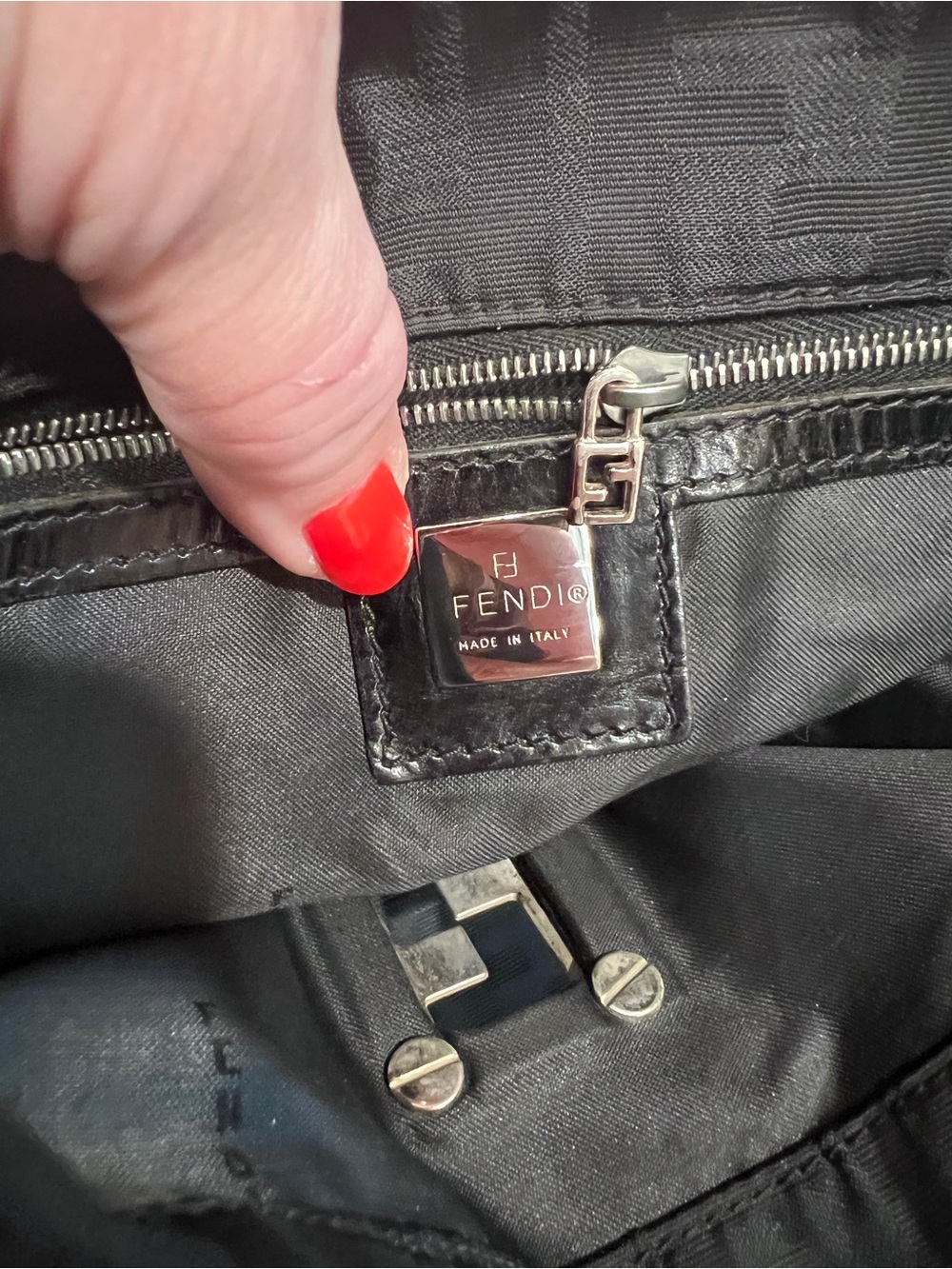 Fendi Black Jacquard FF Logo/silver Authentic! Well loved. Offers welcome! - Picture 6 of 11